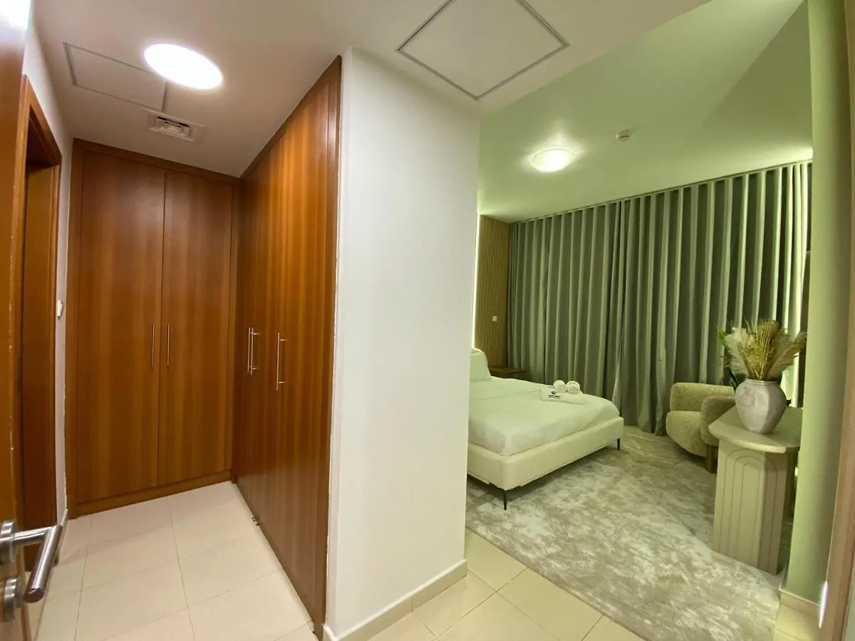 Apartment Modern 2 Bhk Apt In Dubai United Arab Emirates